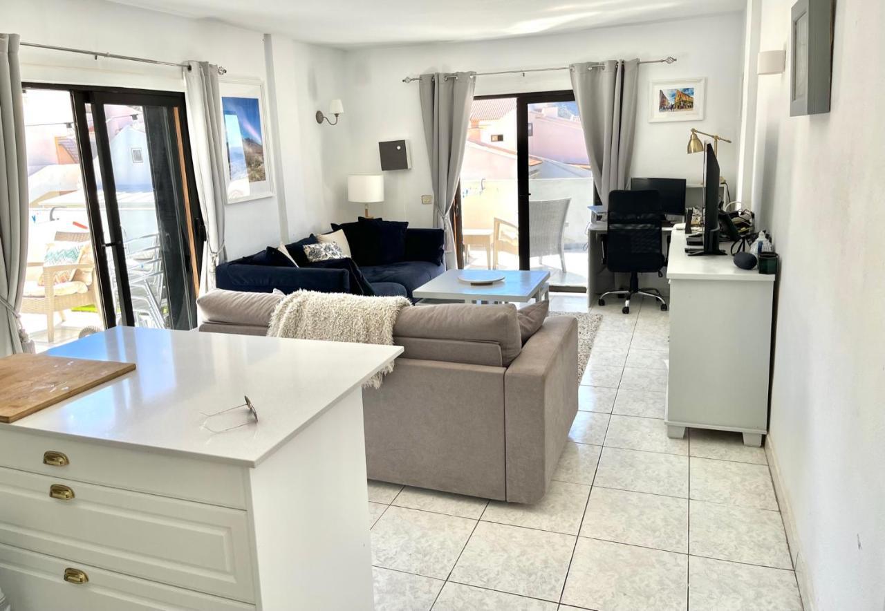 Sea View Penthouse With Large Terrace Leilighet Los Cristianos  Eksteriør bilde