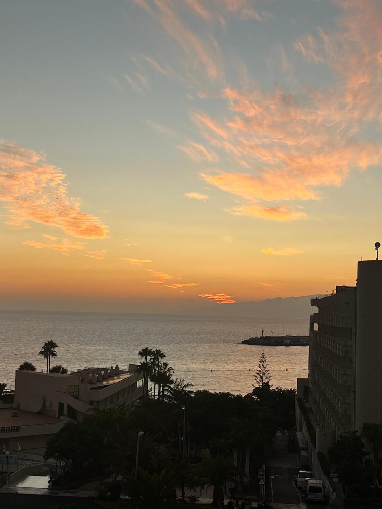 Sea View Penthouse With Large Terrace Leilighet Los Cristianos  Eksteriør bilde